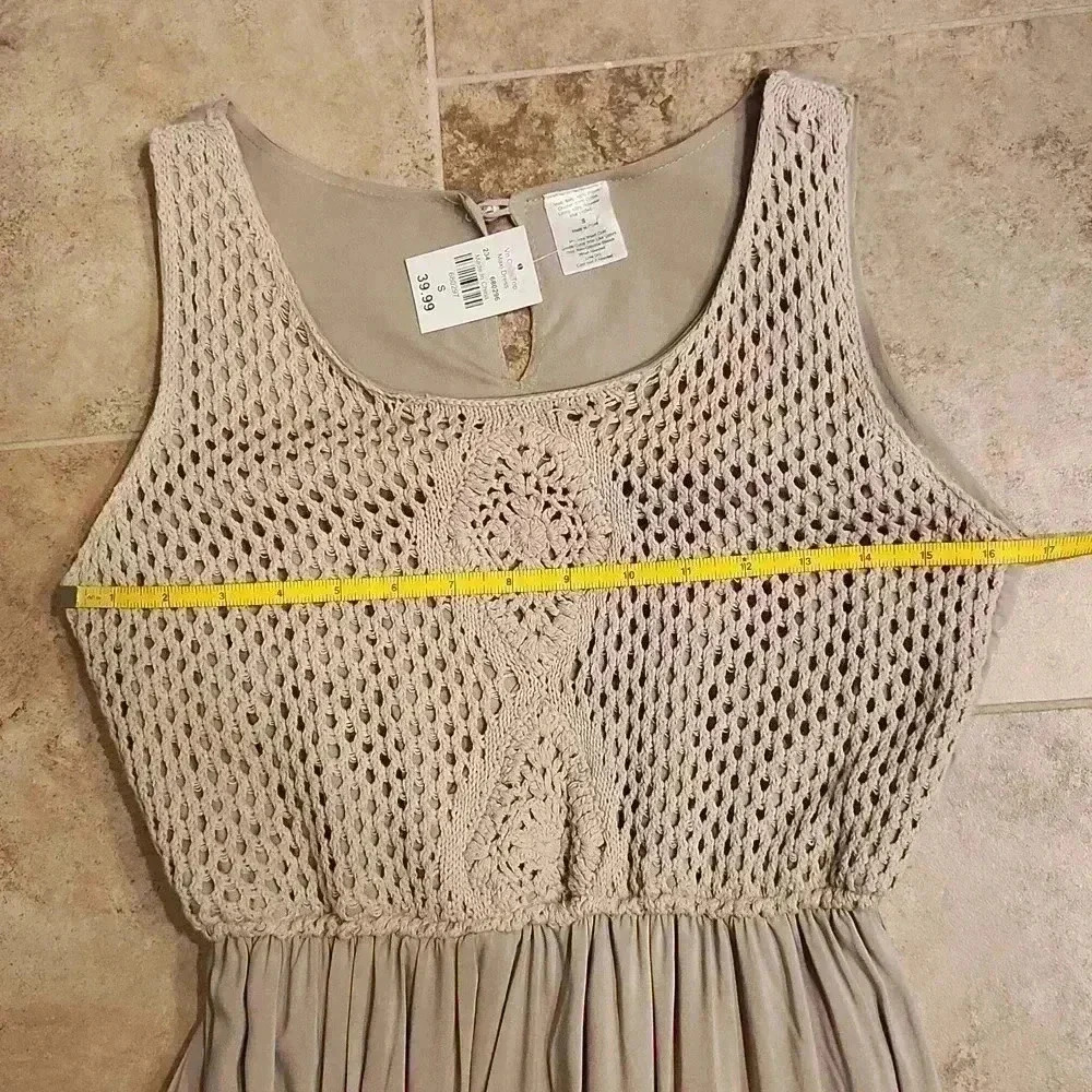 CBOCS Crochet Top Maxi Dress - Picture 5 of 9